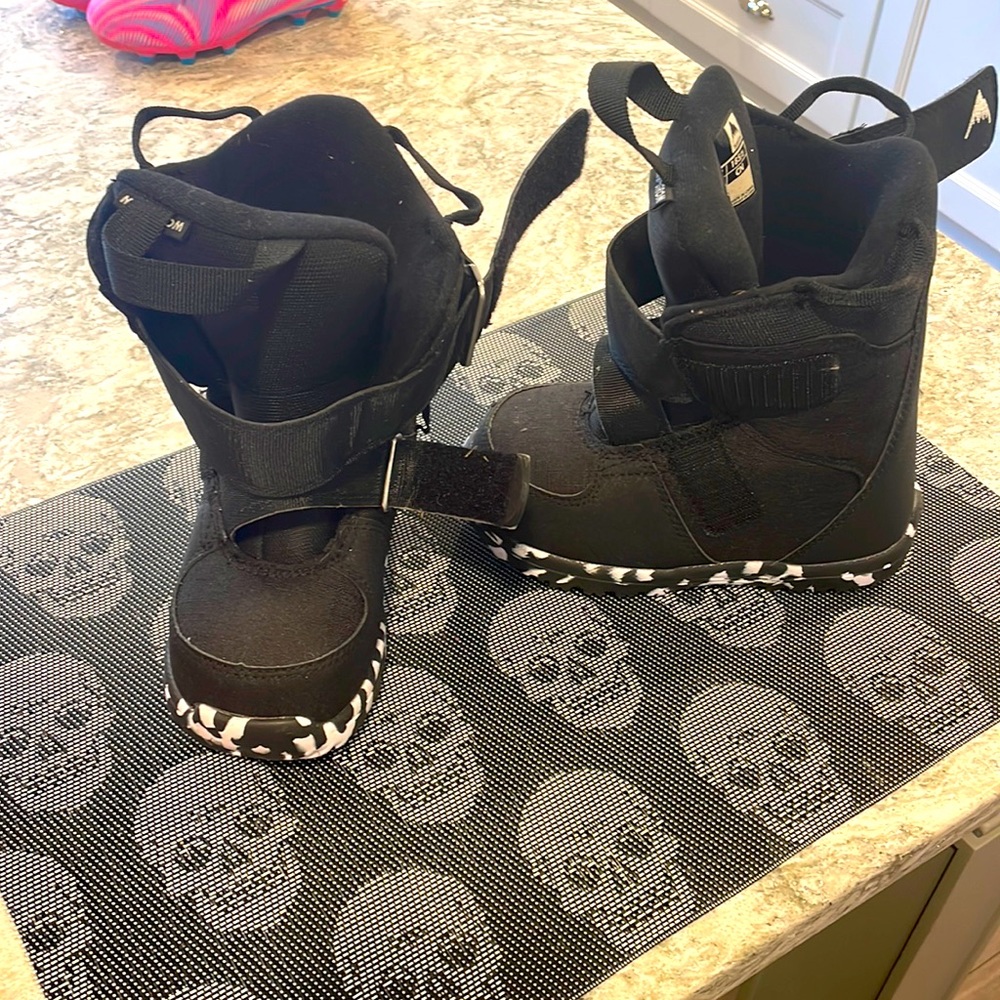 Never worn snowboarding boots
